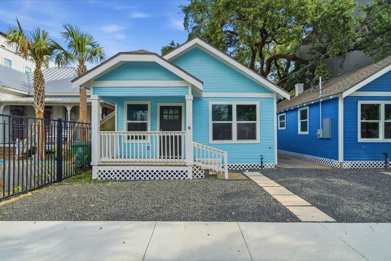 1210 Crockett Street - Photo 1