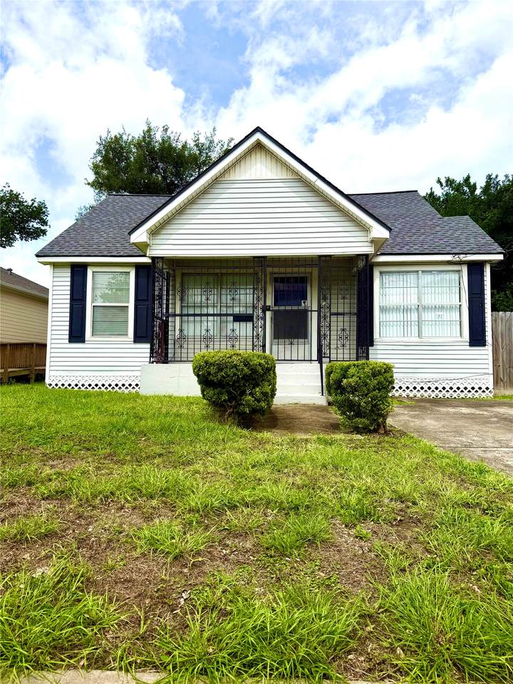5003 Terry Street - Photo 1