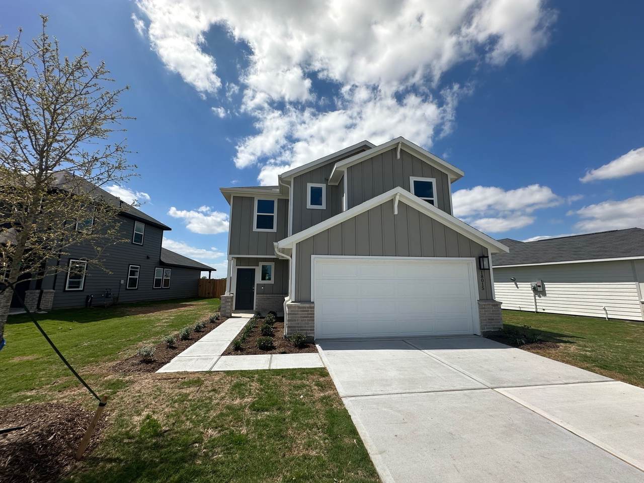 18015 Lasso Mills Drive - Photo 1