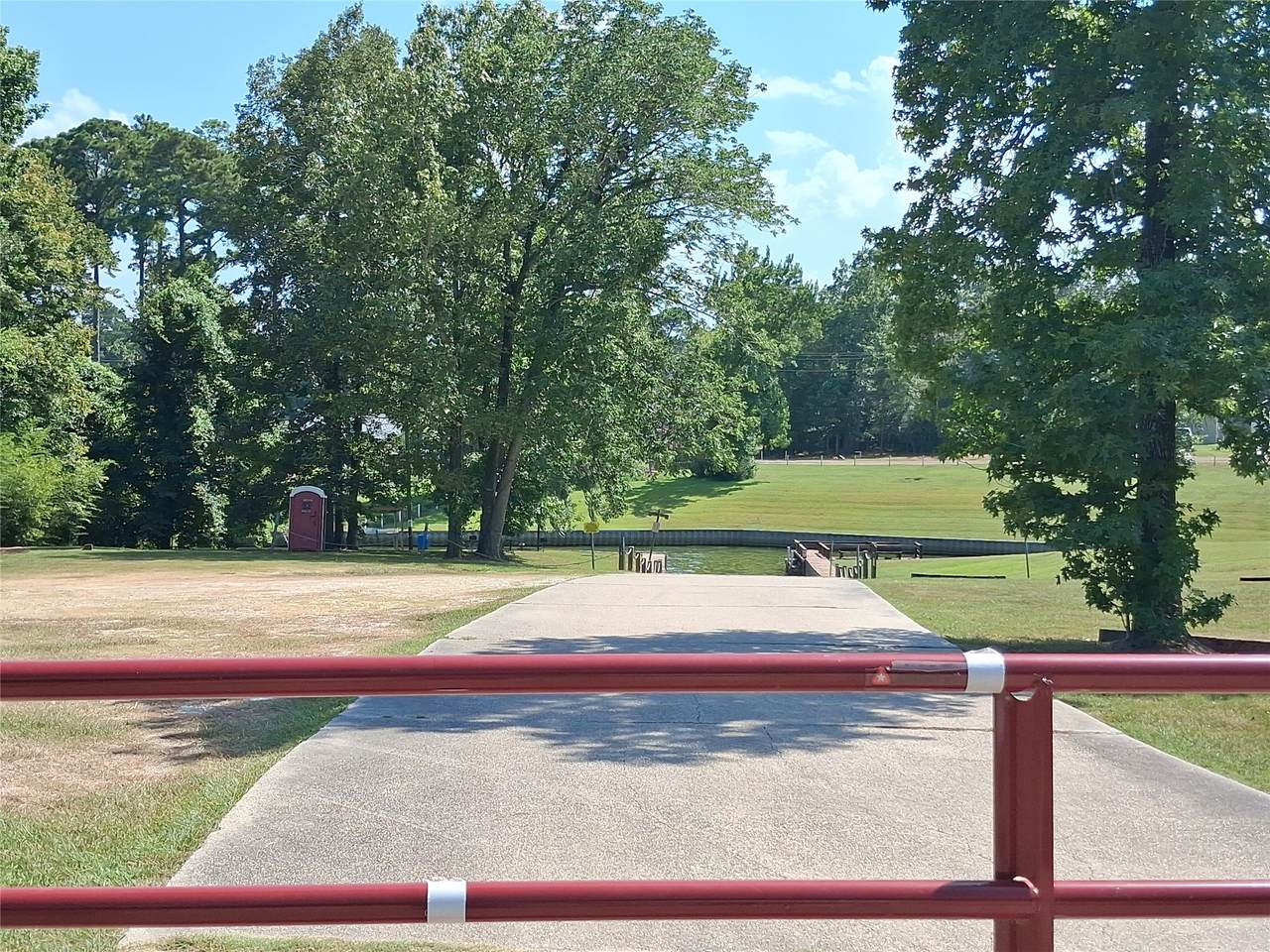 915 Meridian - Photo 1