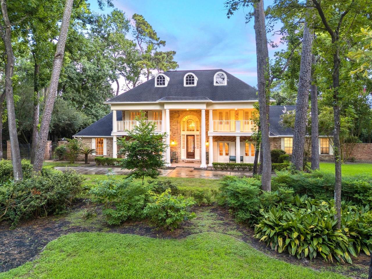 22 Thornhill Oaks Drive - Photo 1