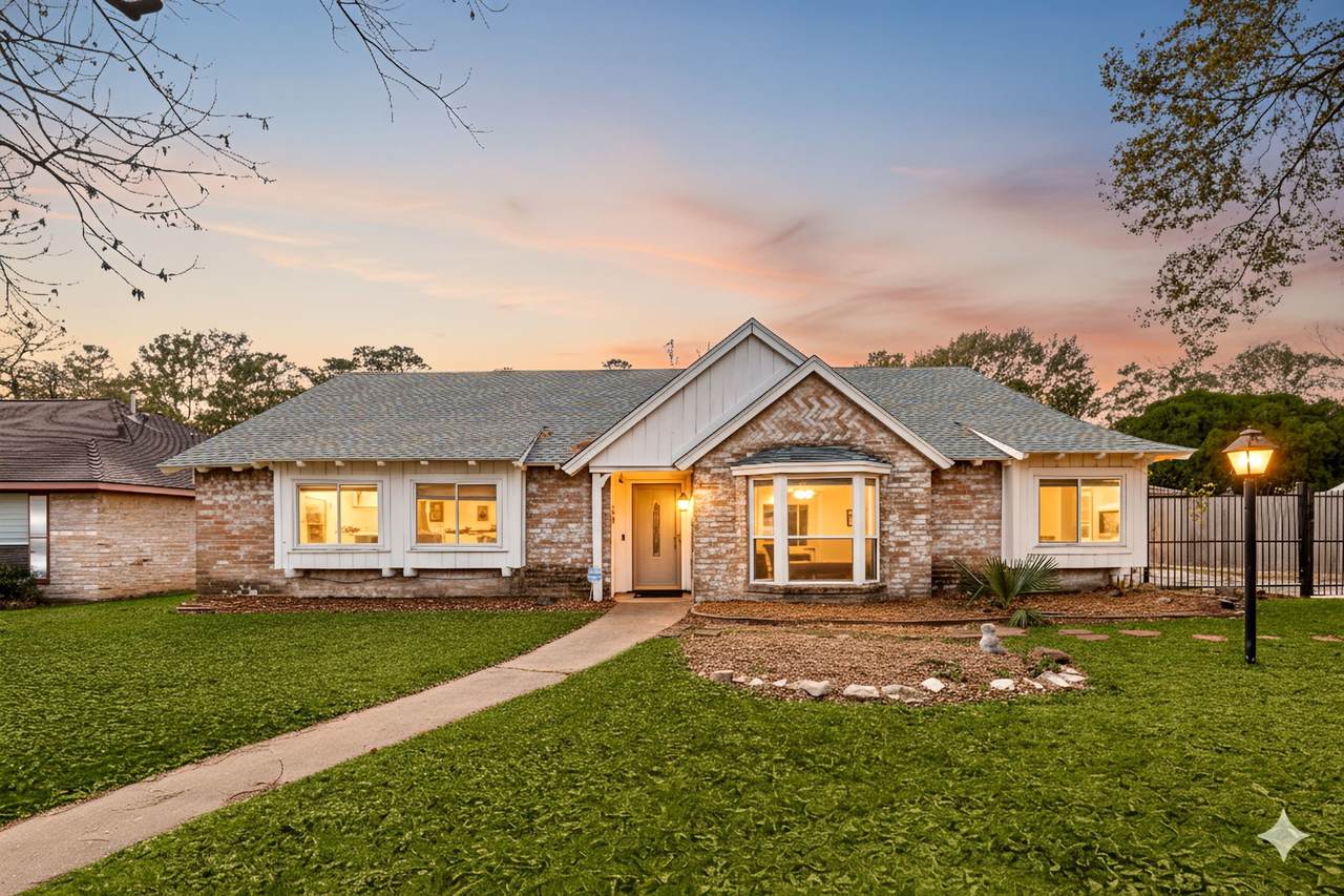 9707 Rocktree Drive - Photo 1