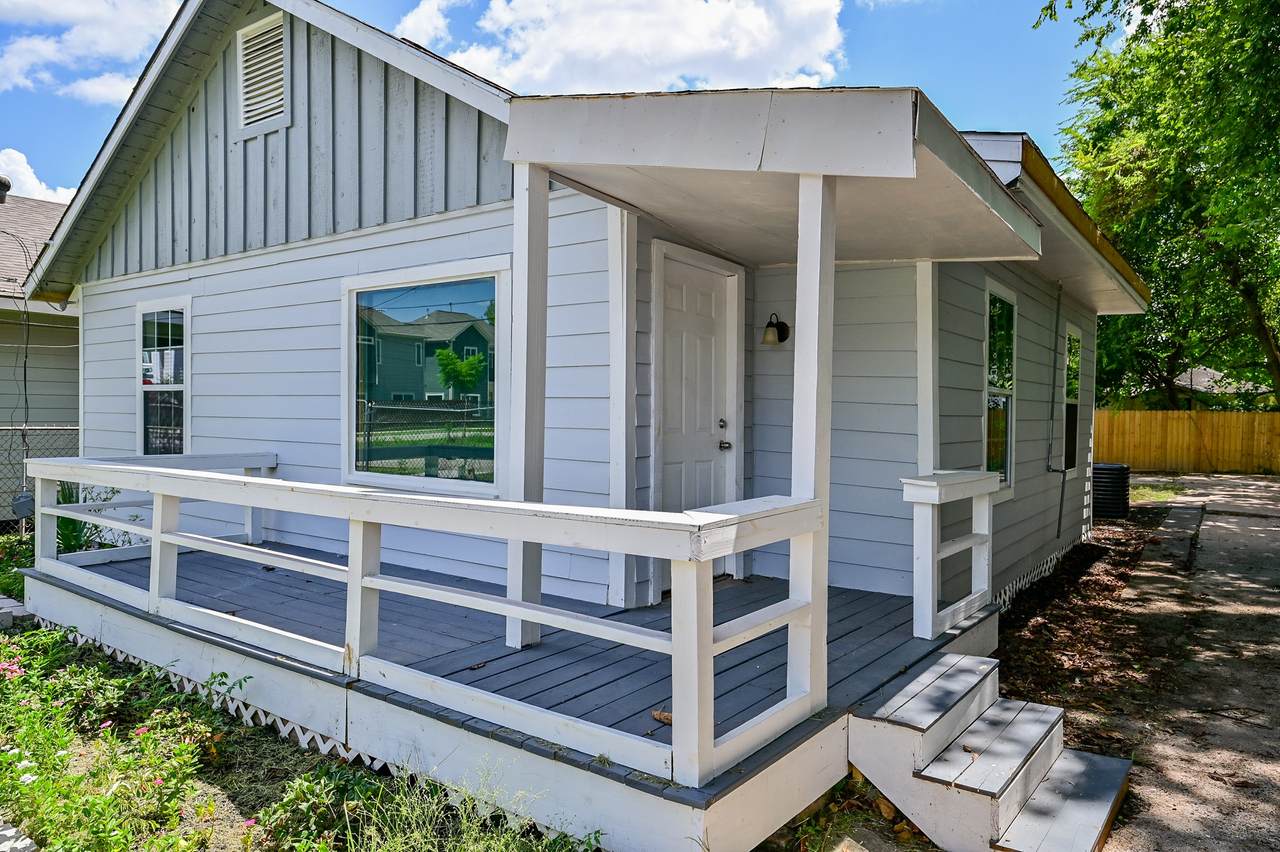 4714 Nichols Street - Photo 1