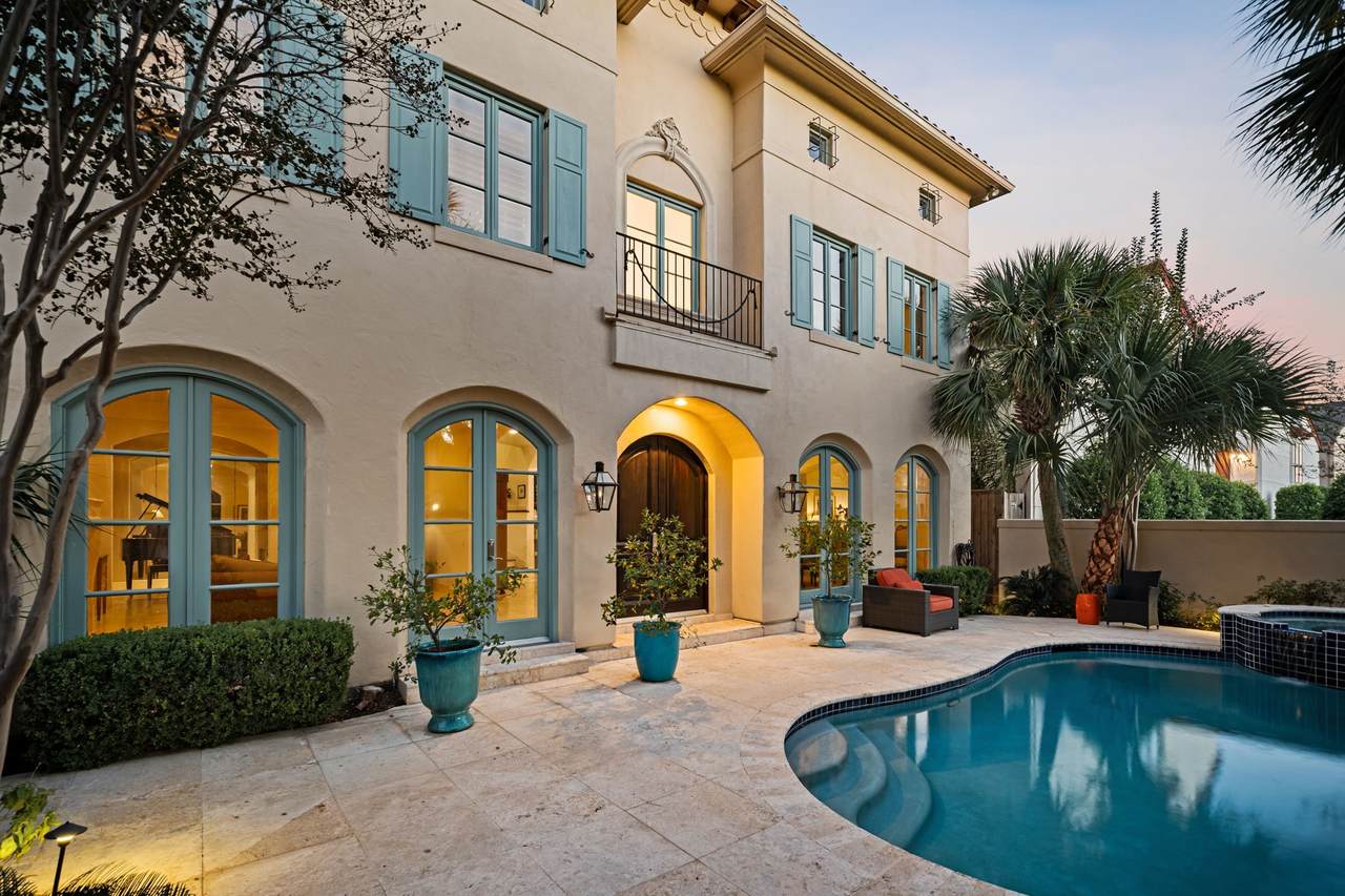 1525 Potomac Drive - Photo 1