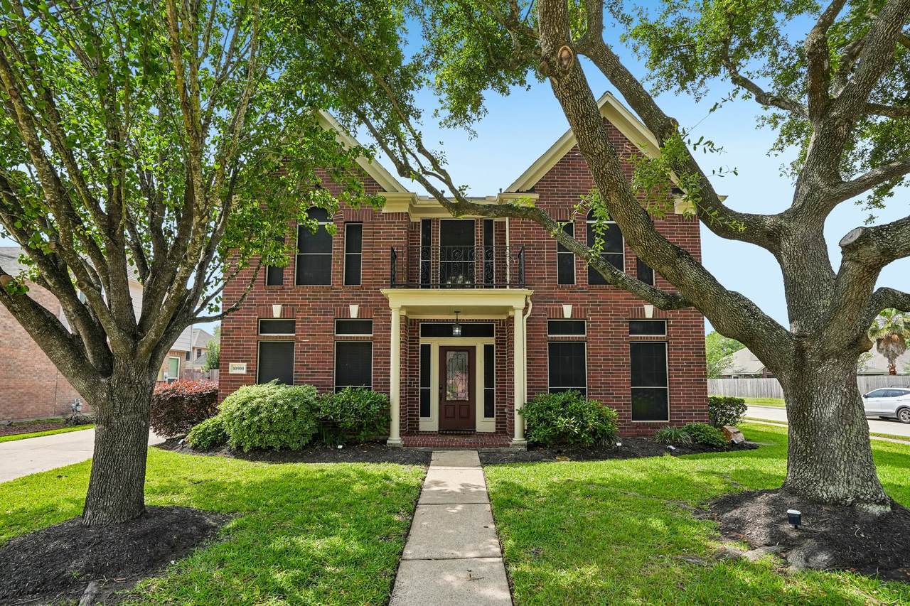 10900 Sycamore Drive - Photo 1