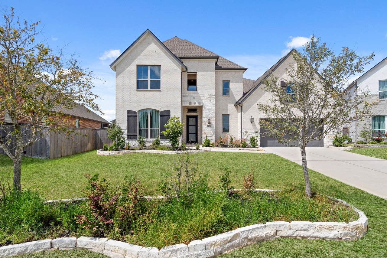 6406 Sterling Springs Lane - Photo 1