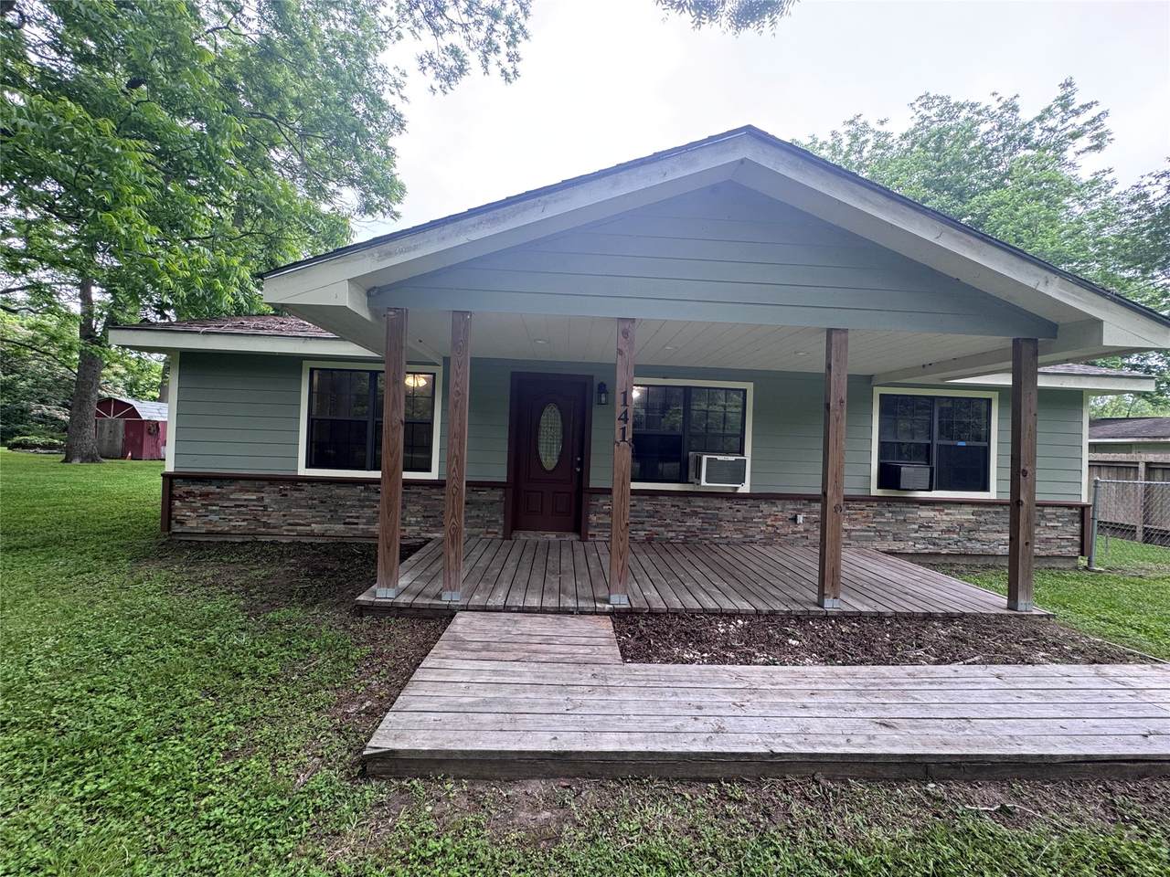 141 Hogan - Photo 1