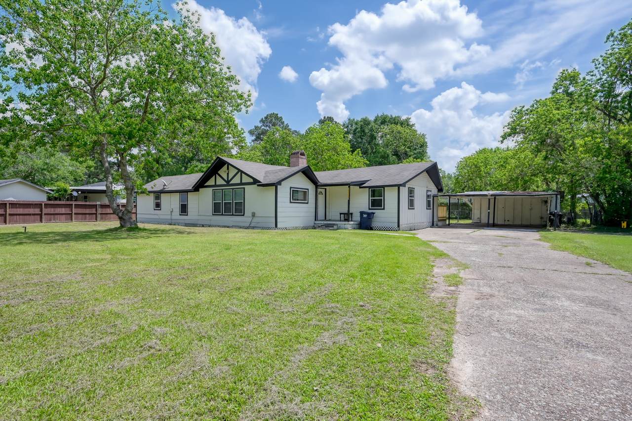 29906 Hunters Road - Photo 1