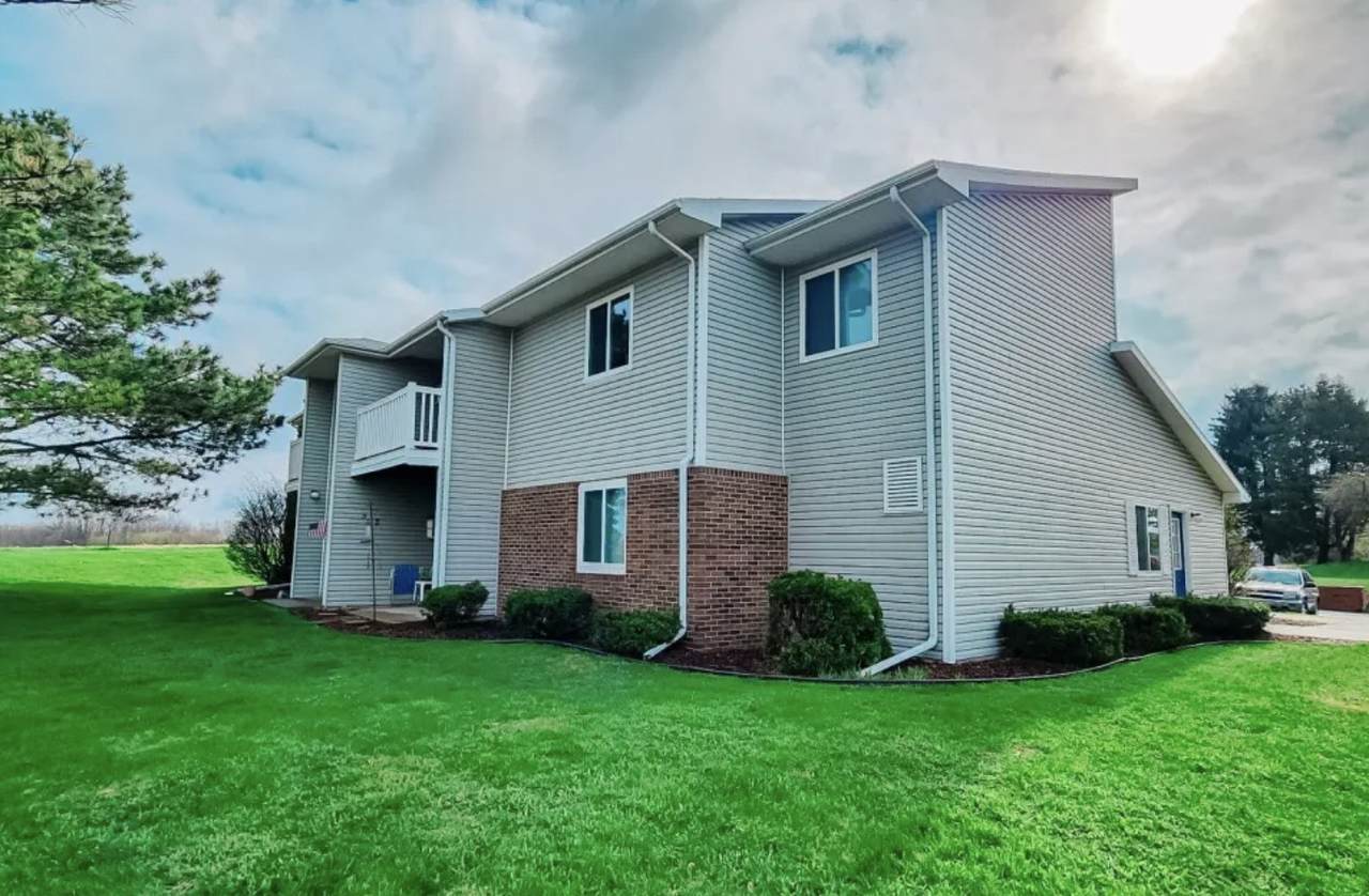 405 Mayville Road - Photo 1
