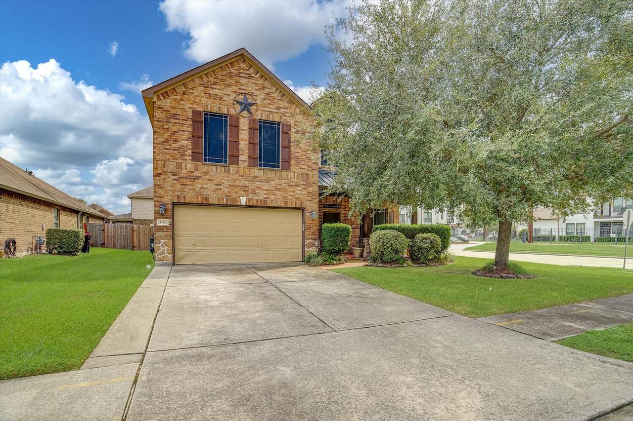 4702 Seabird Street - Photo 1