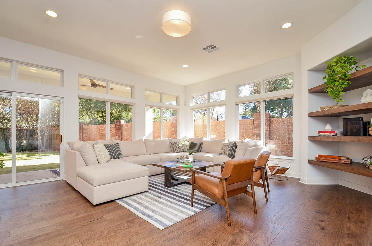 2826 Tudor Manor - Photo 1