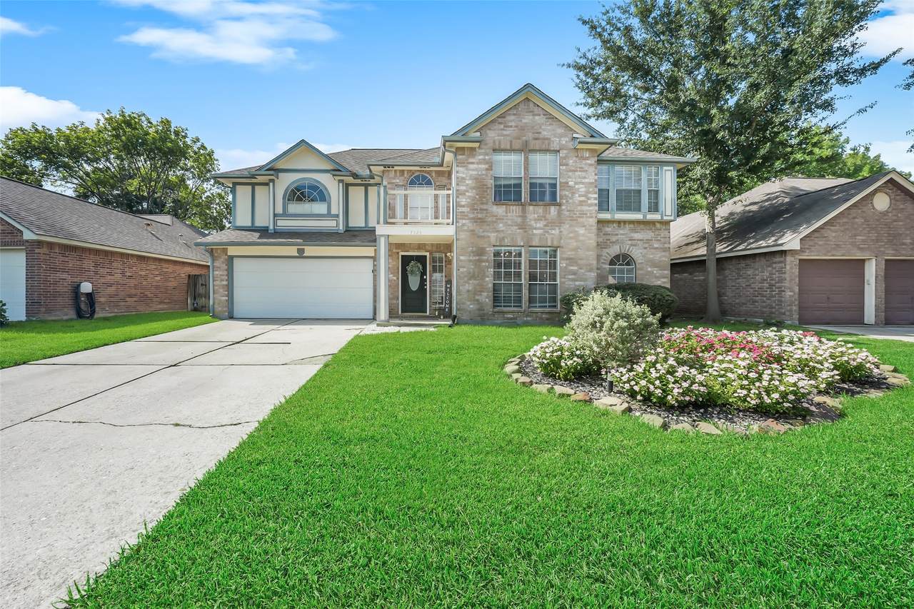 7323 Maple Walk Drive - Photo 1