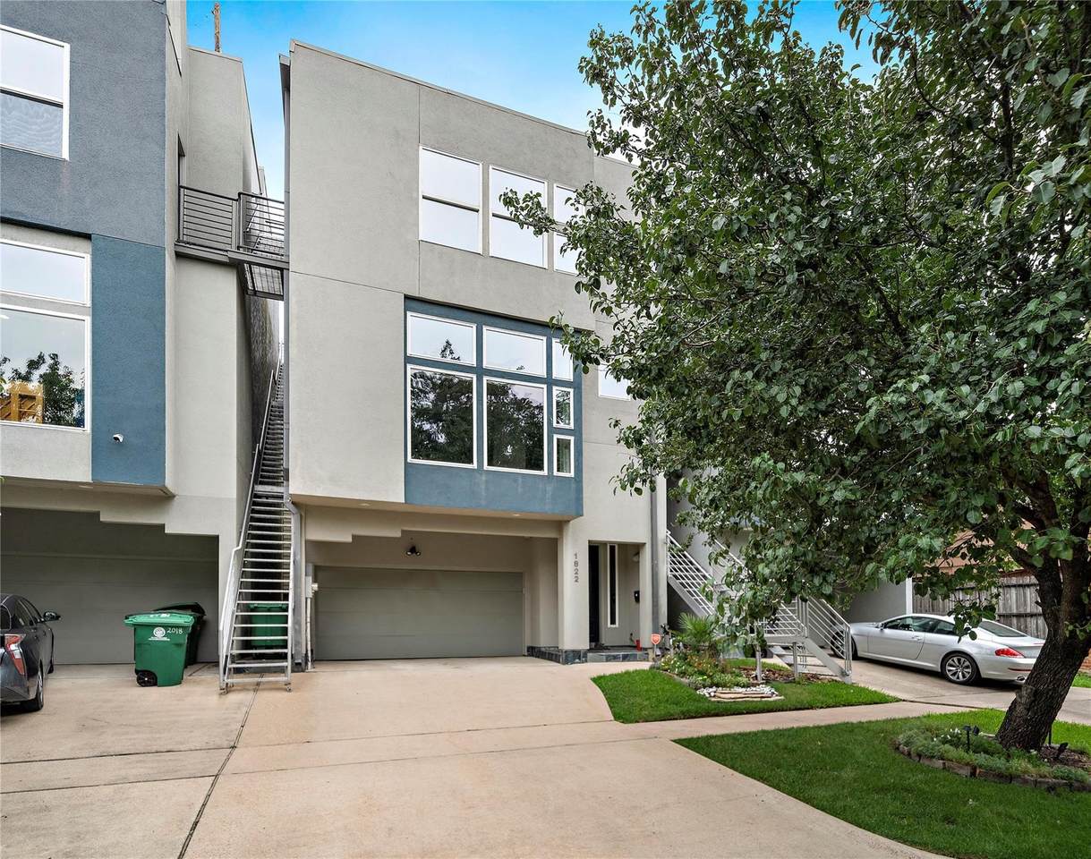 1822 Brun Street - Photo 1
