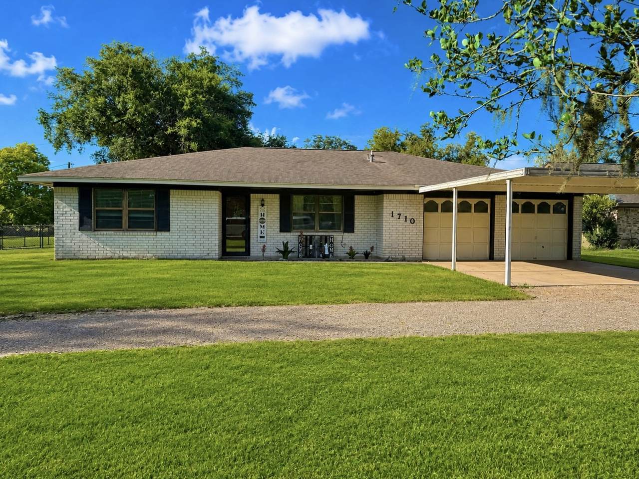 1710 North Road - Photo 1