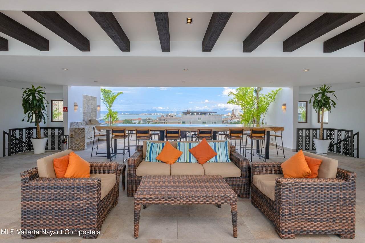 275 Venustiano Carranza - Photo 1