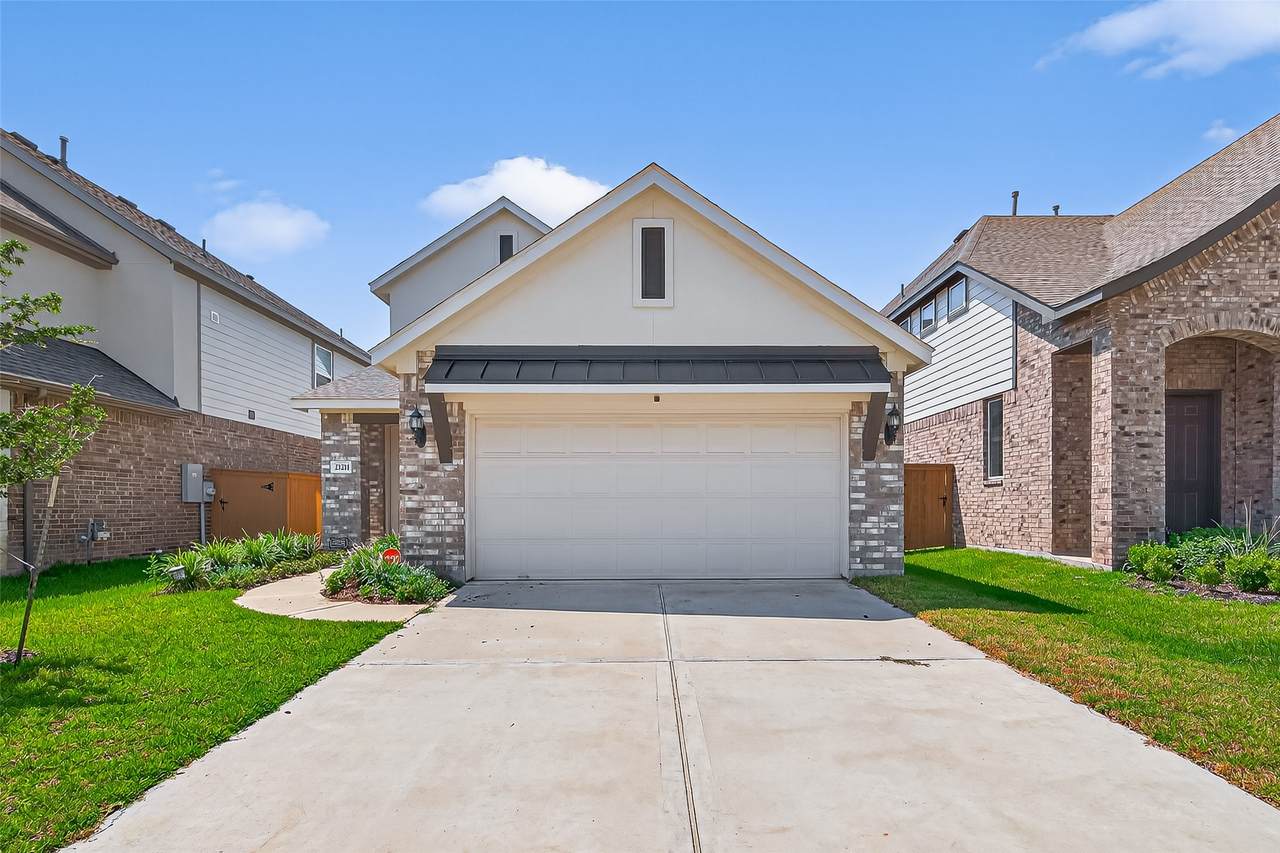 21211 Shore Bluff Drive - Photo 1