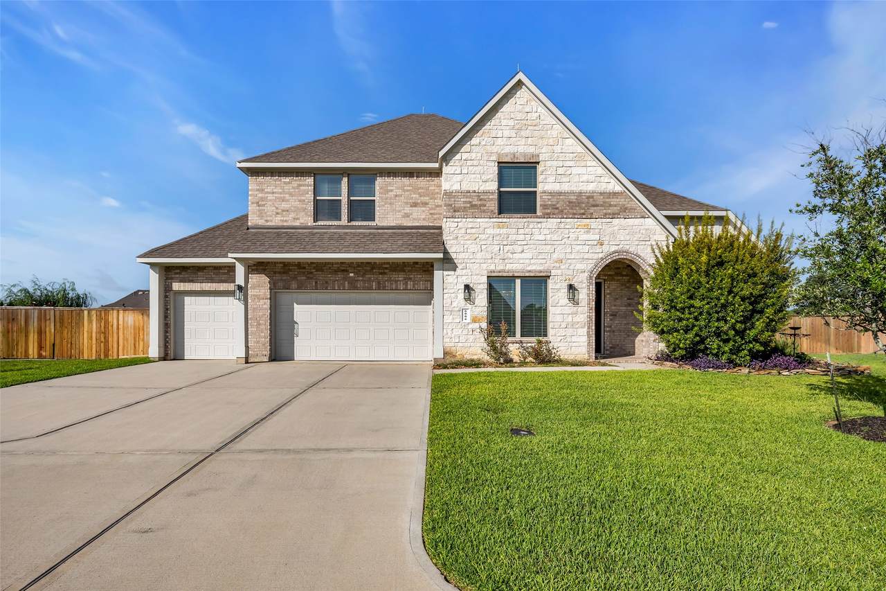 6006 Henry Hamlet Drive - Photo 1