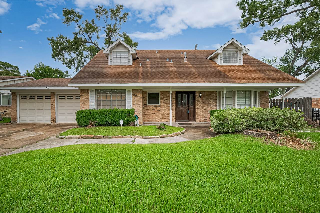 13351 Oak Leaf Lane - Photo 1