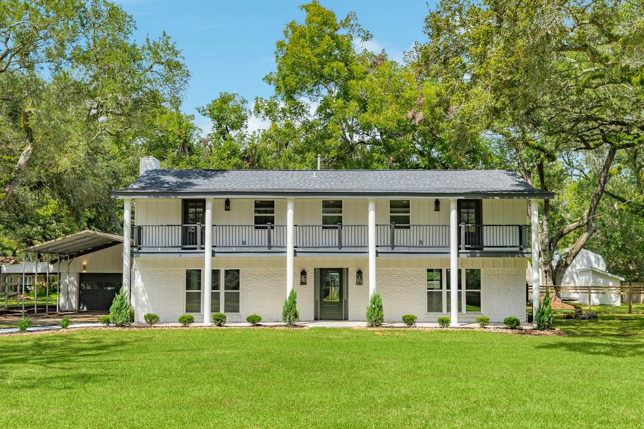 656 County Road 698C - Photo 1