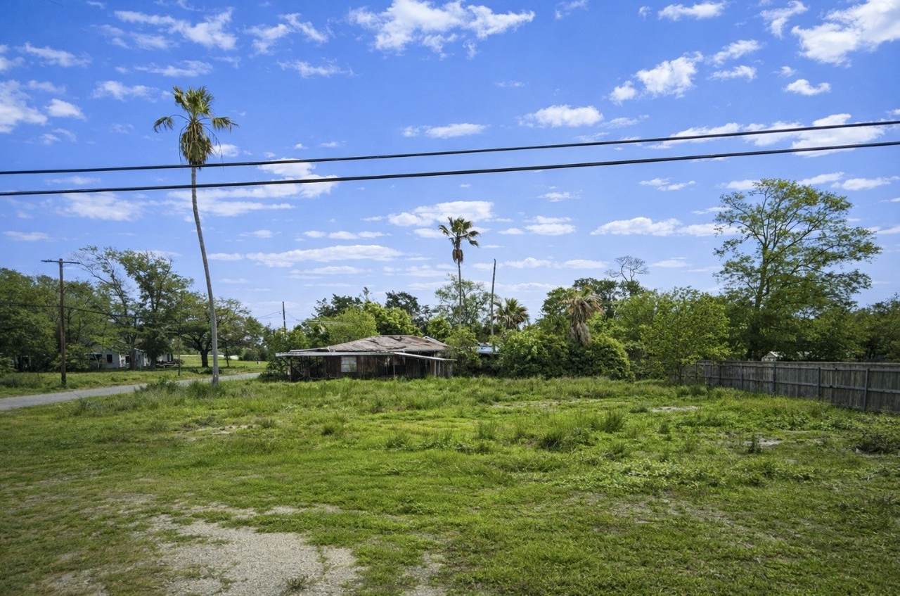 2514 8th Street - Photo 1