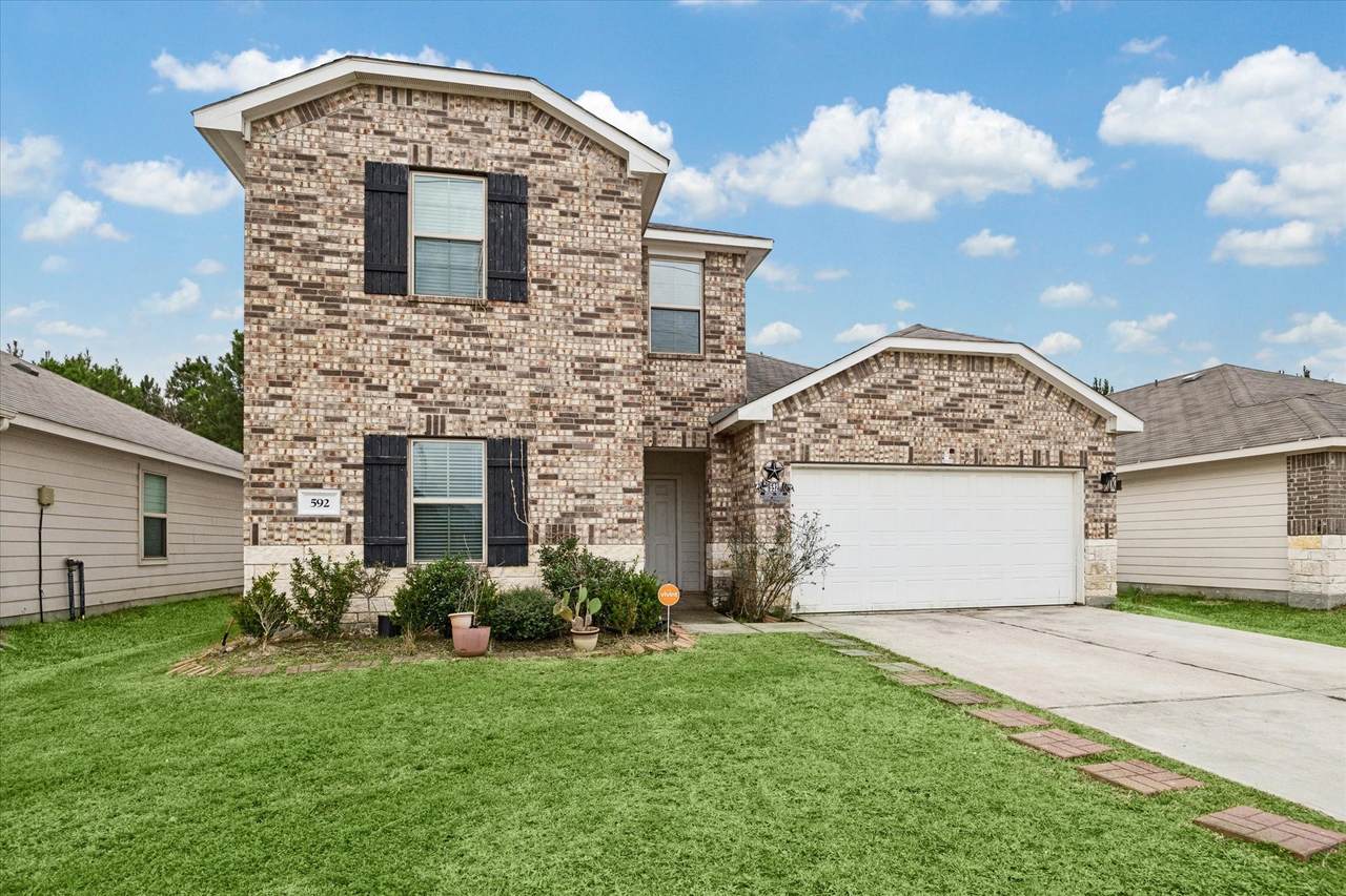 592 Road 5138 - Photo 1