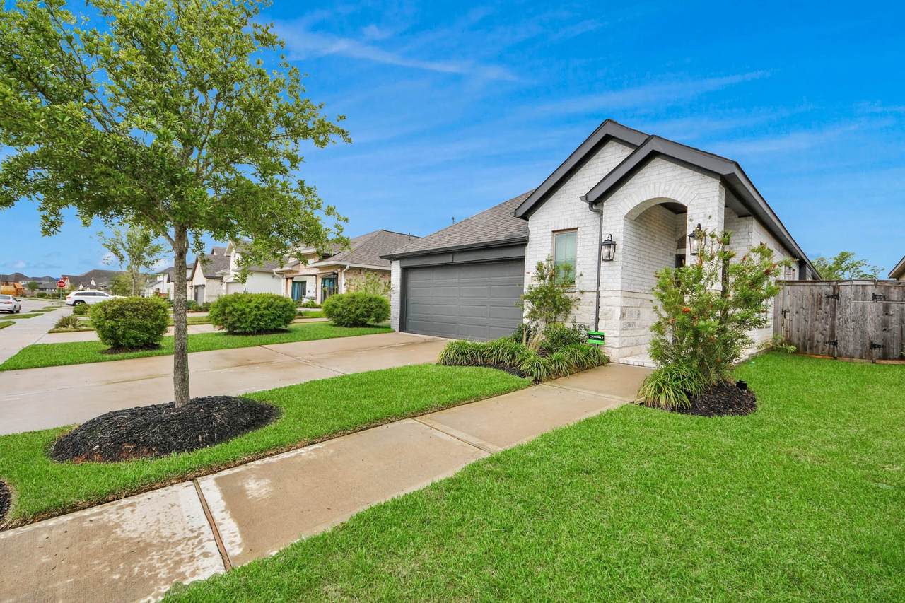 4219 Colony Lane - Photo 1