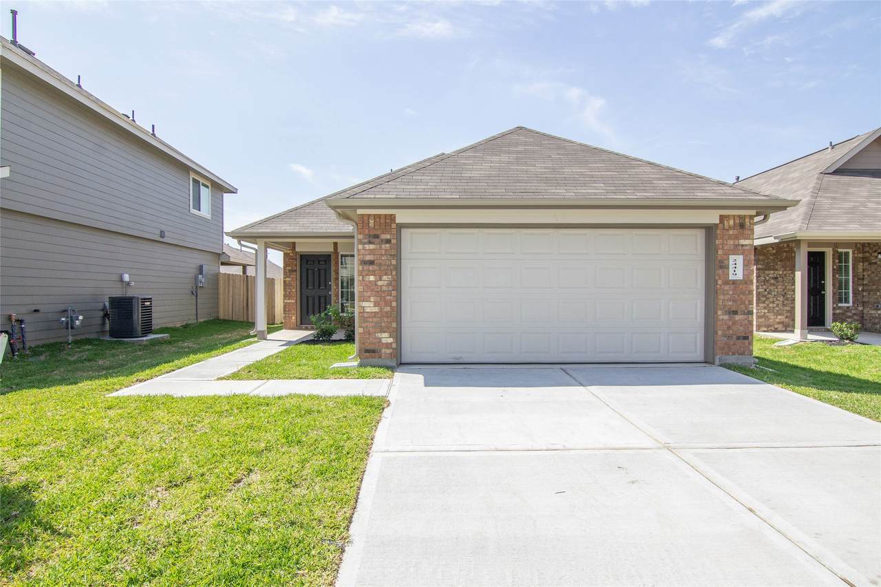 24419 Amaldi Court - Photo 1