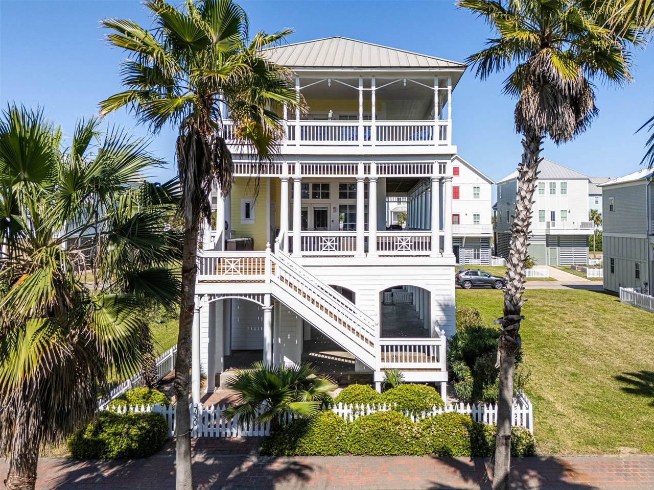 730 Beachtown Passage - Photo 1