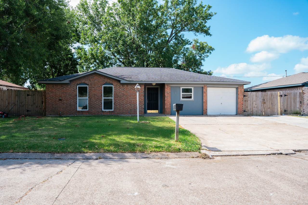 3108 Rey Avenue - Photo 1