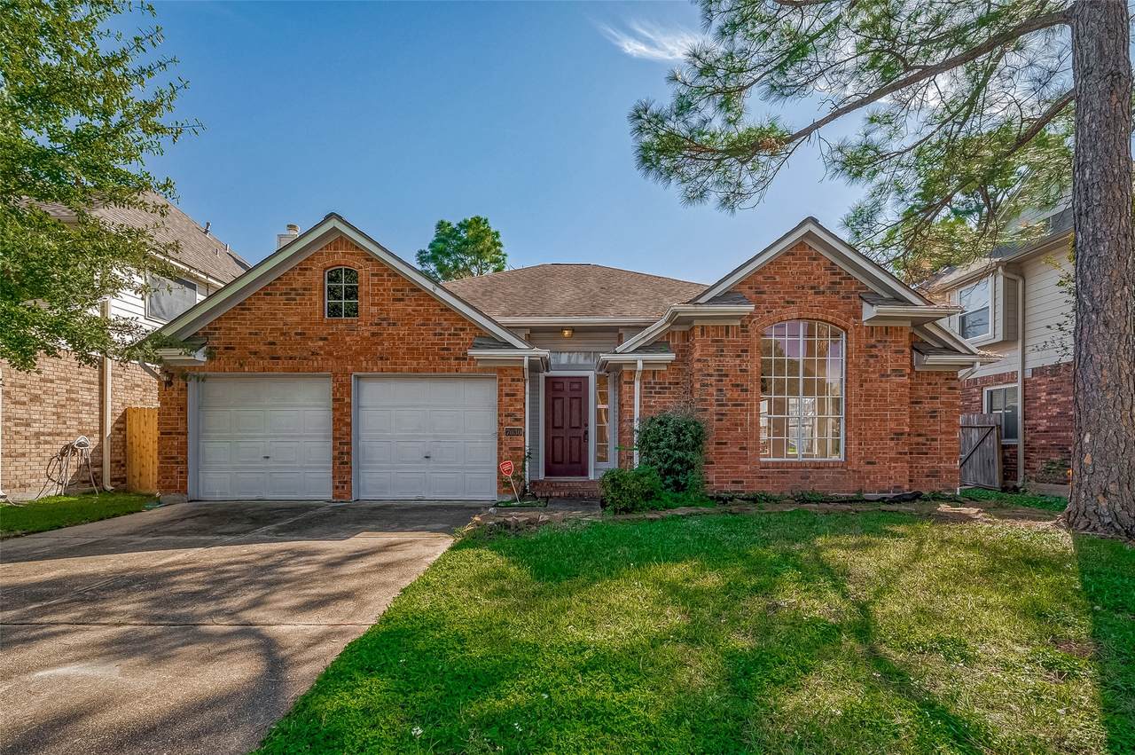 7030 River Garden Drive - Photo 1