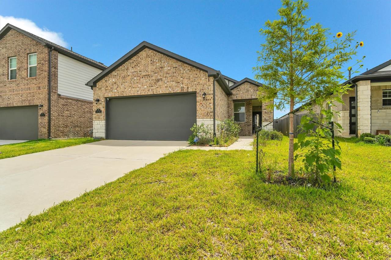 5730 Fresh View Court - Photo 1