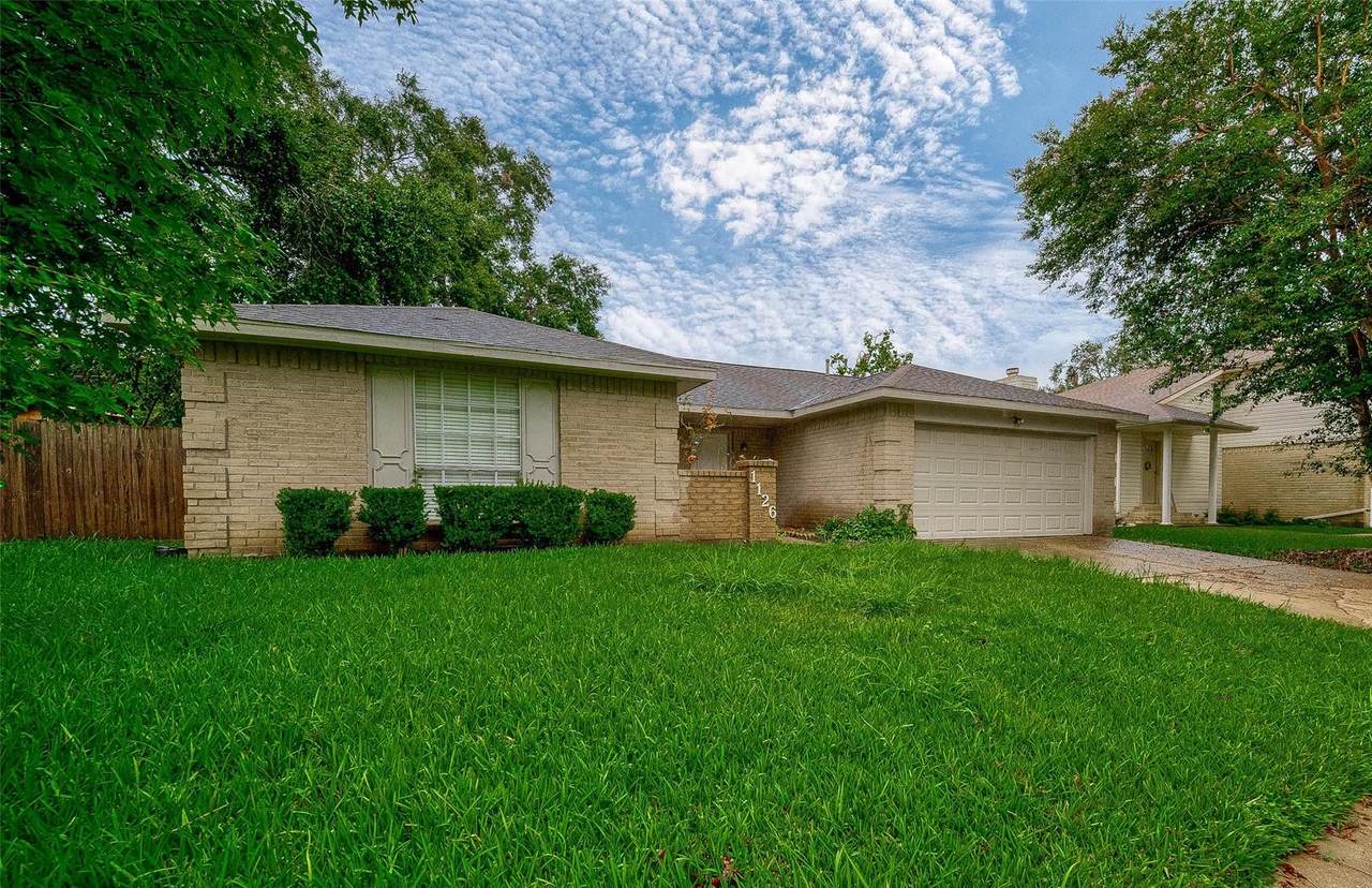 1126 Belgravia Drive - Photo 1