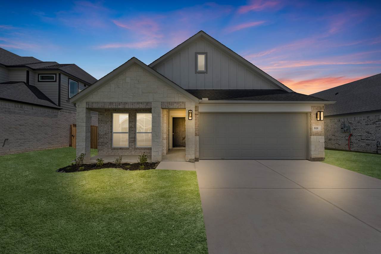 818 Orchard  Vale Road - Photo 1