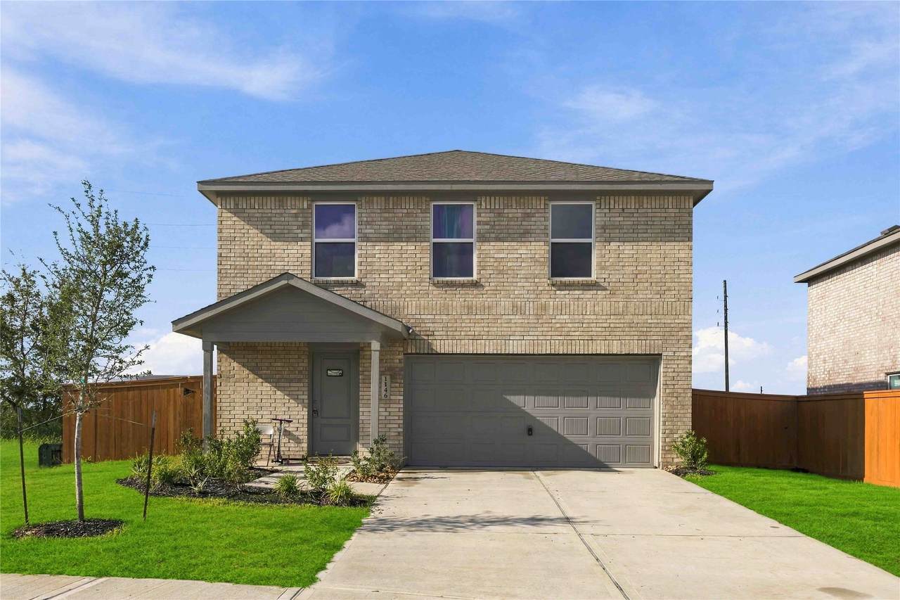 1146 Blue Stone Drive - Photo 1