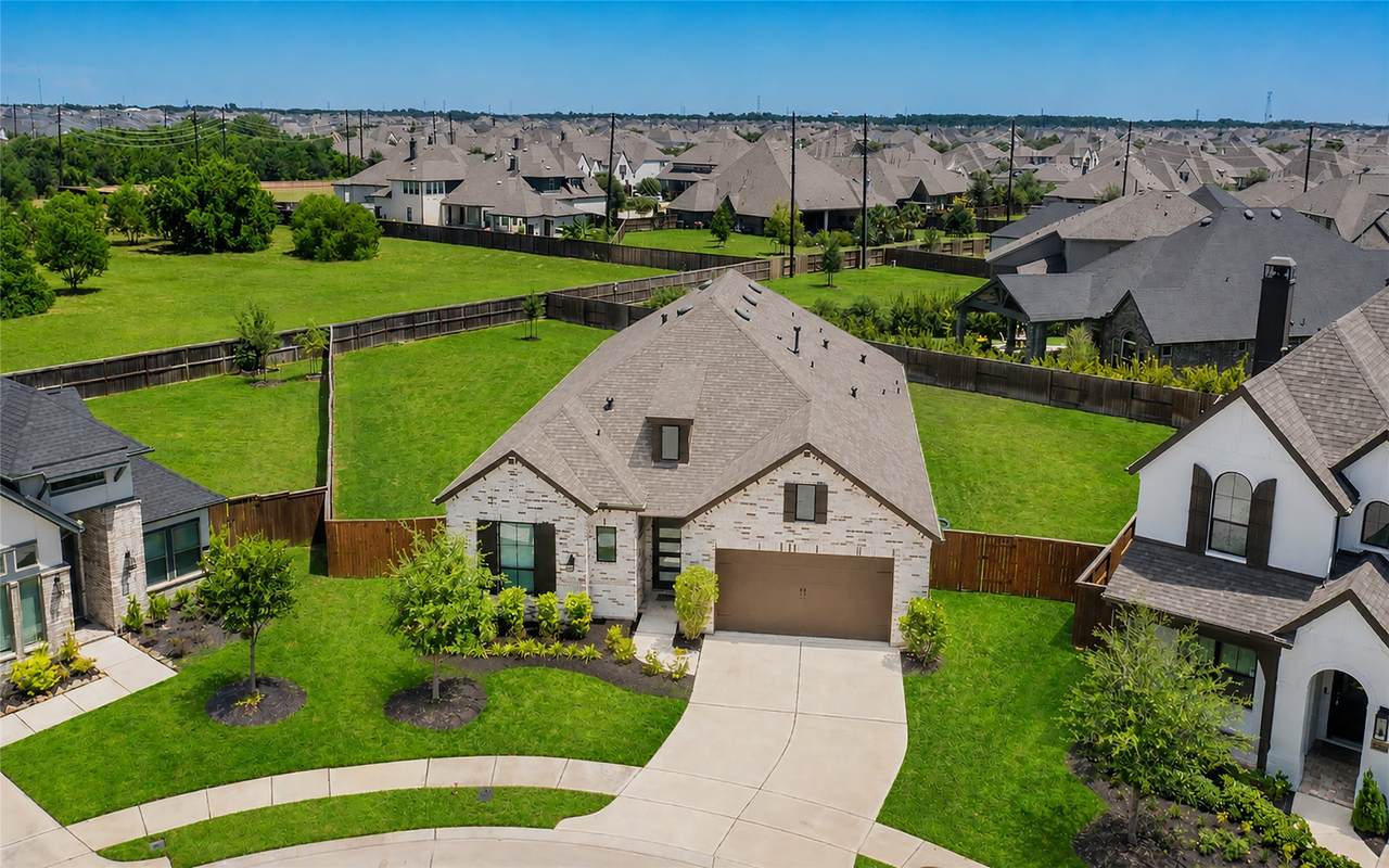 2622 Glacier Point Drive - Photo 1