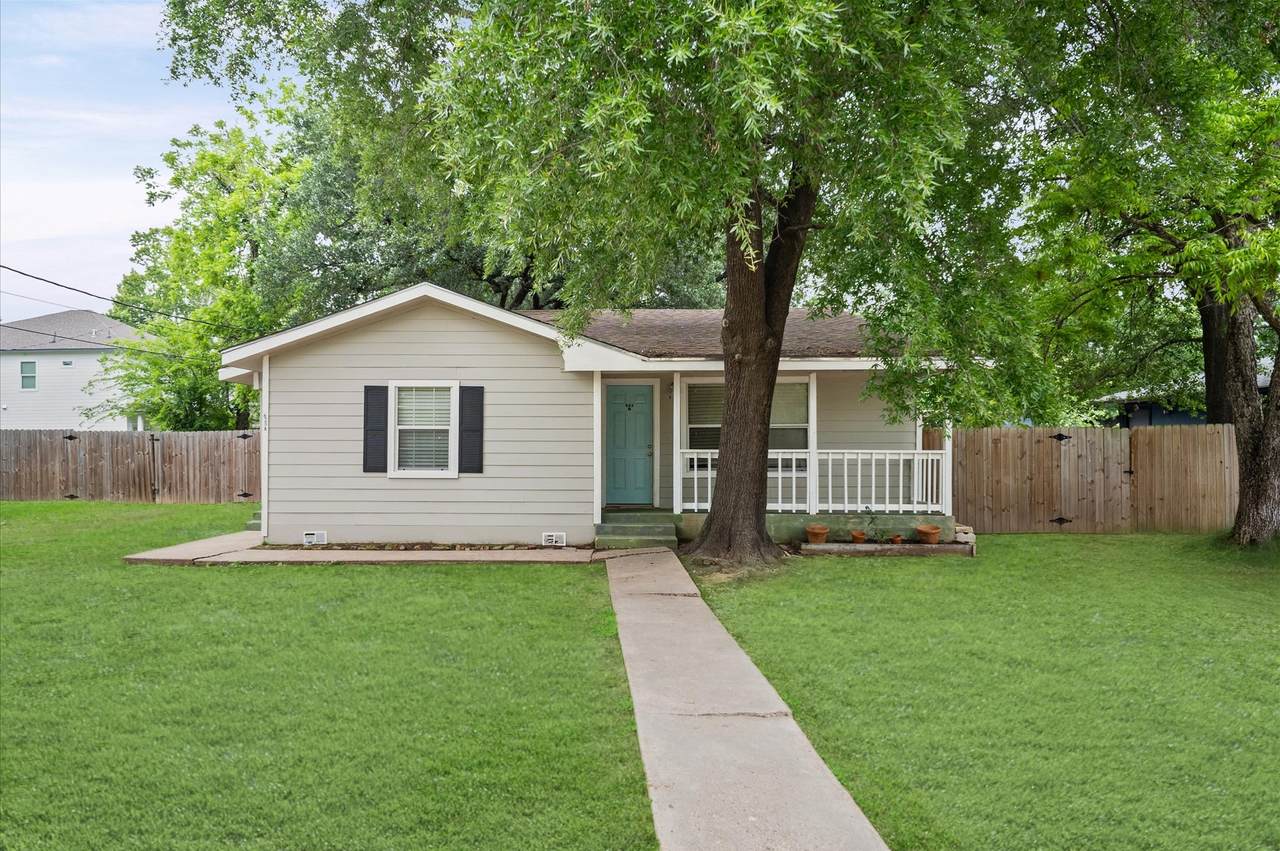 623 1st Street - Photo 1