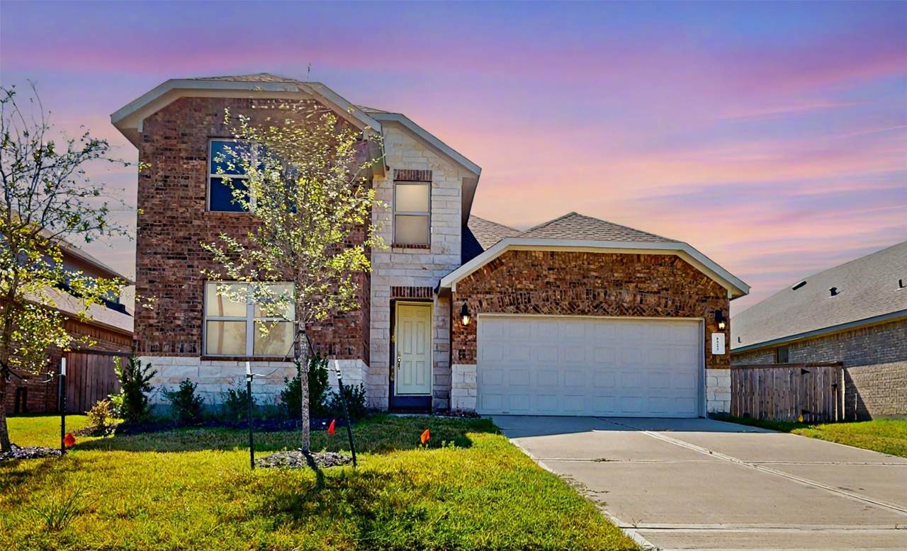 1522 Oakdale Crest Road - Photo 1