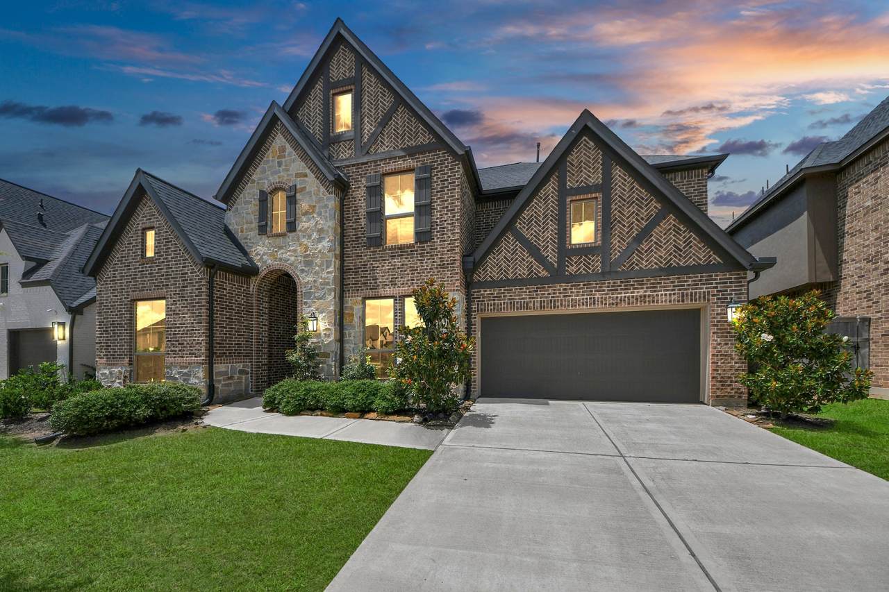28907 Ridge Valley Court - Photo 1