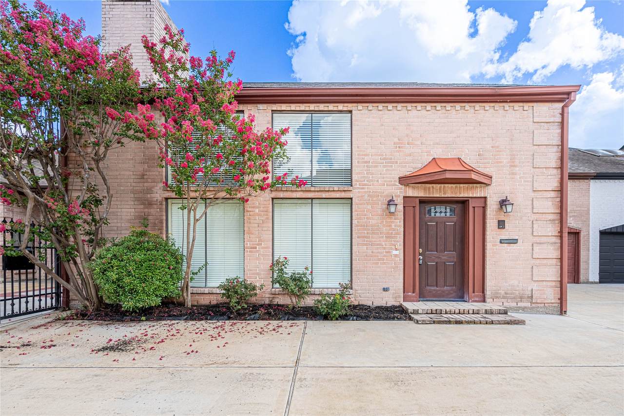 2306 Potomac Drive - Photo 1
