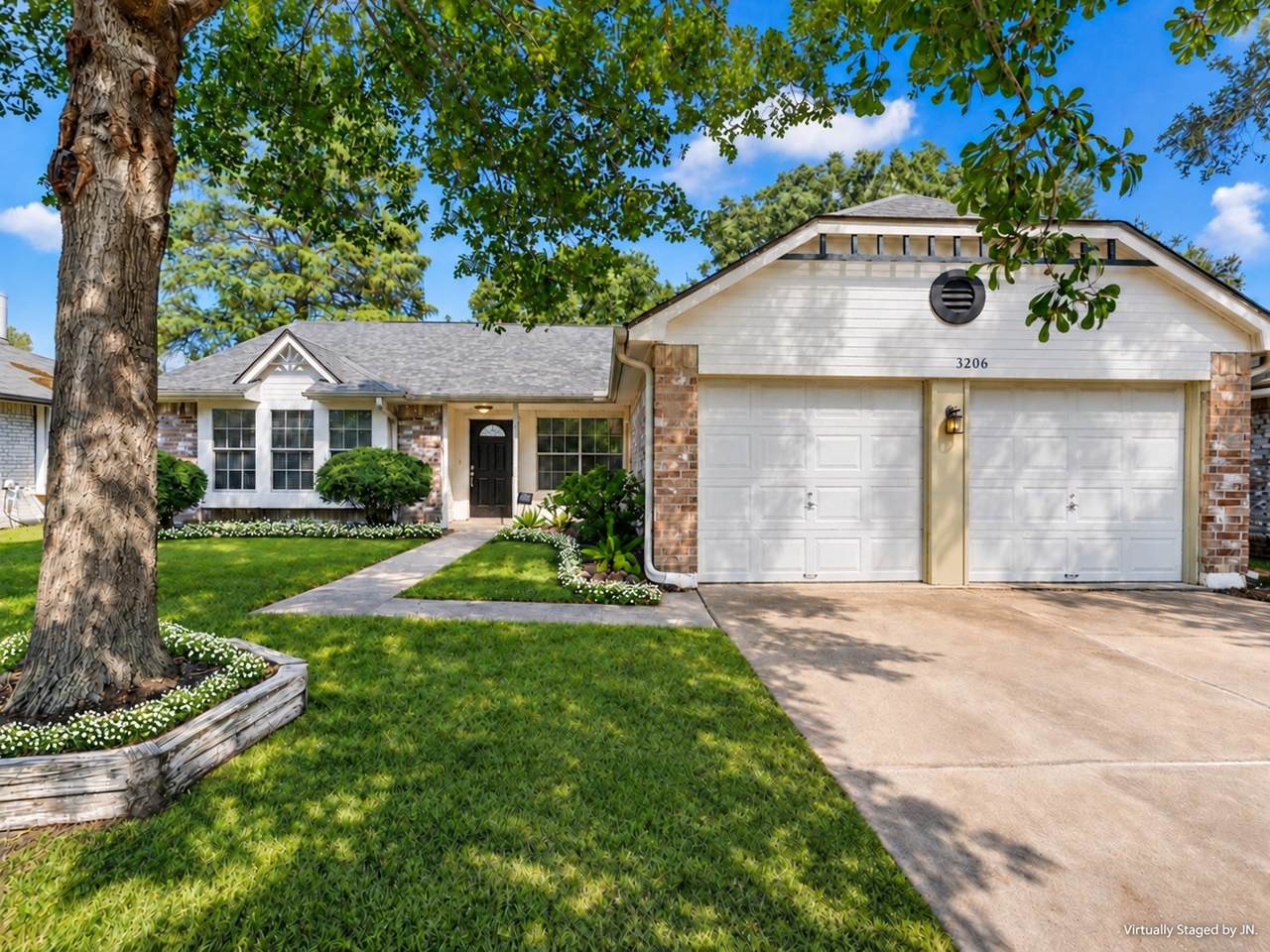 3206 Lindenfield Drive - Photo 1