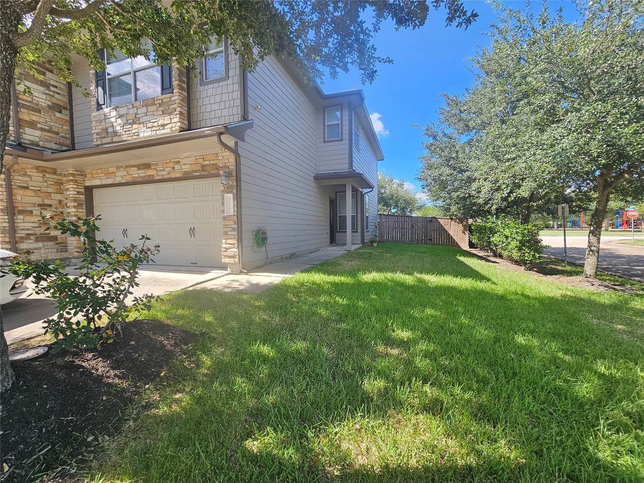 3217 Victorian Manor - Photo 1