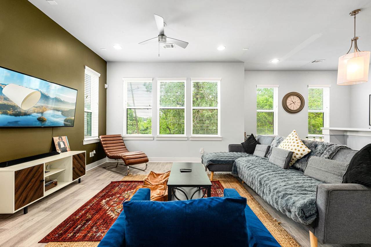 3369 Daphne Street - Photo 1