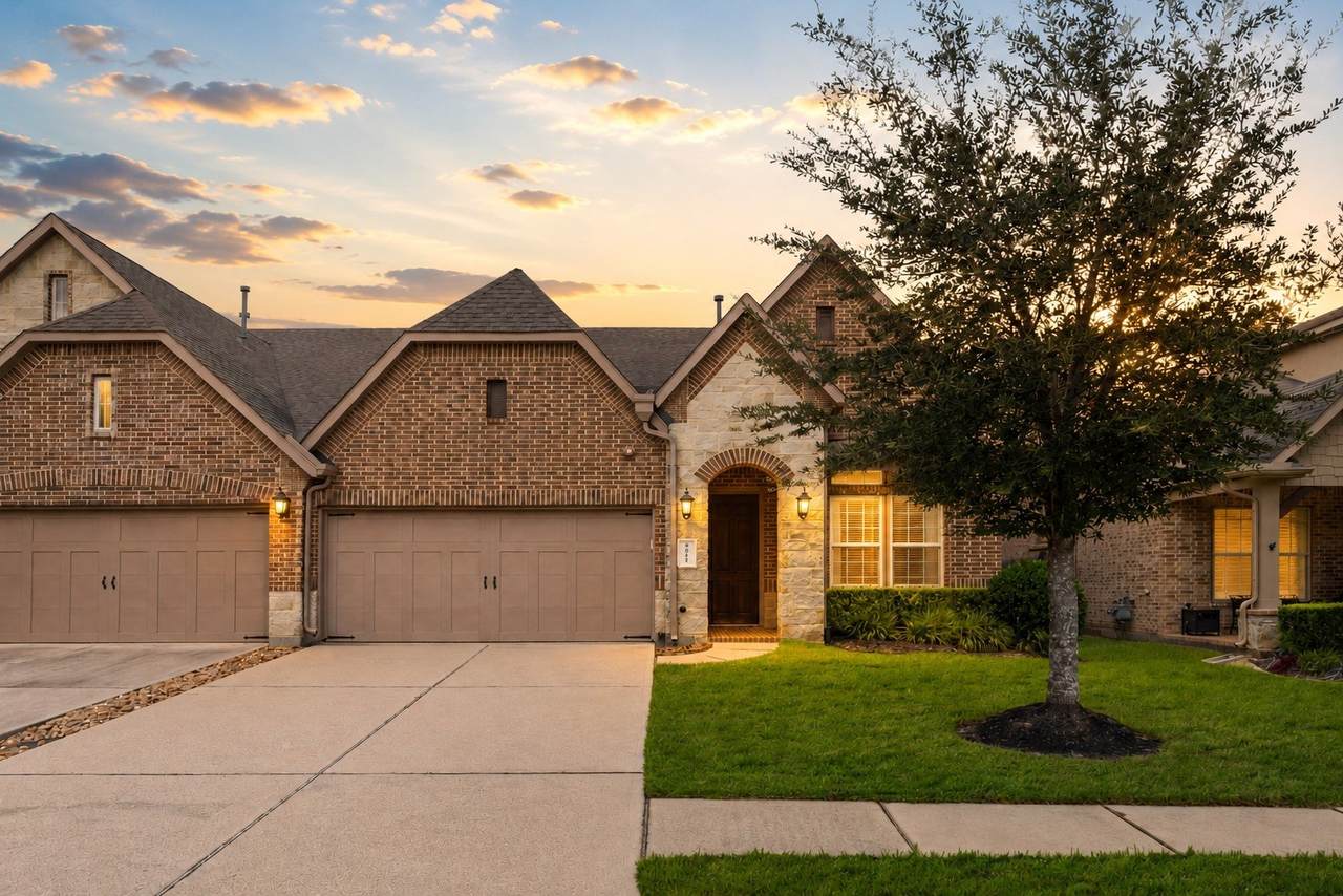 9022 Centennial Drive - Photo 1