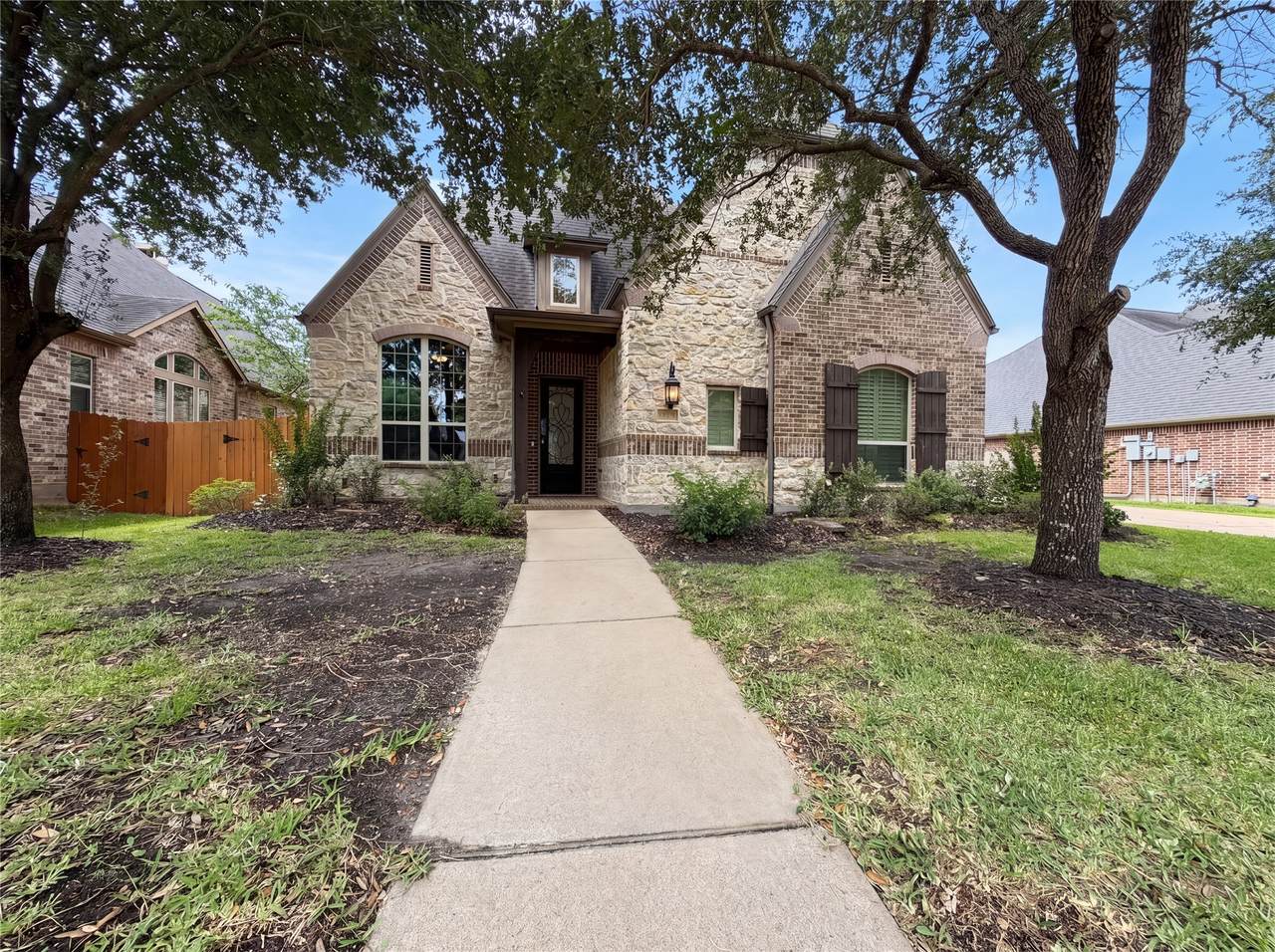 27911 Warren Park Drive - Photo 1