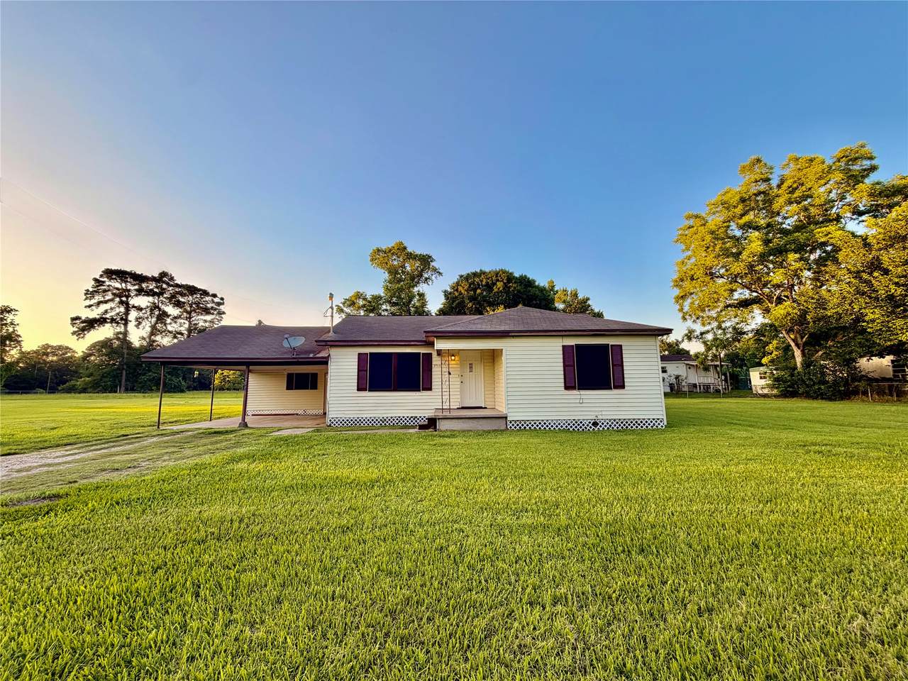 3723 Beaumont Avenue - Photo 1