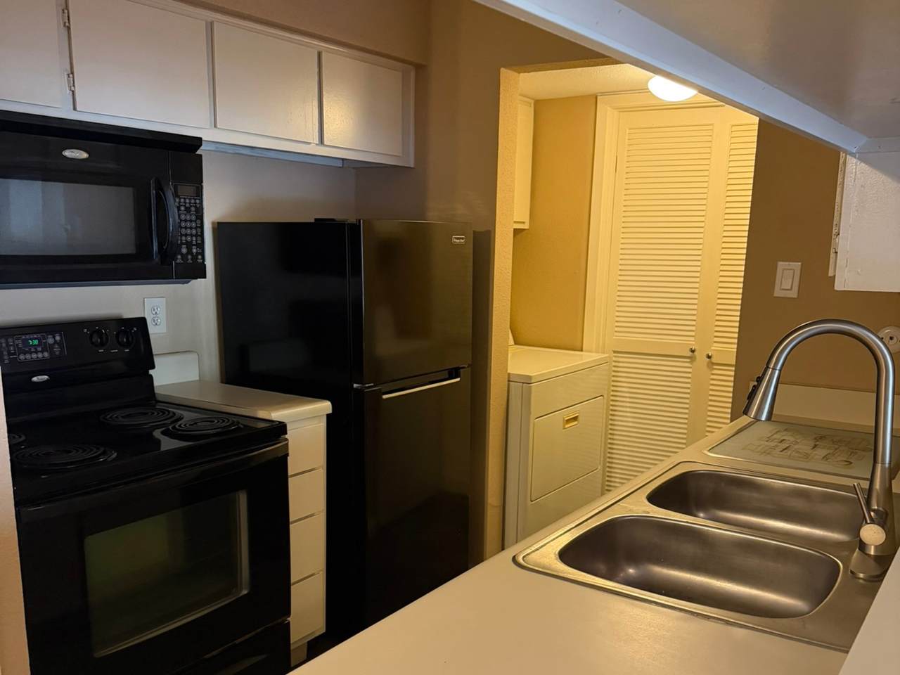 9000 Bissonnet Street - Photo 1