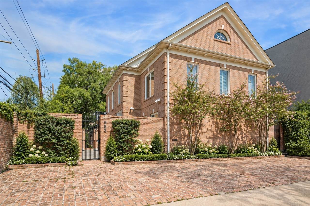 983 Post Oak Lane - Photo 1