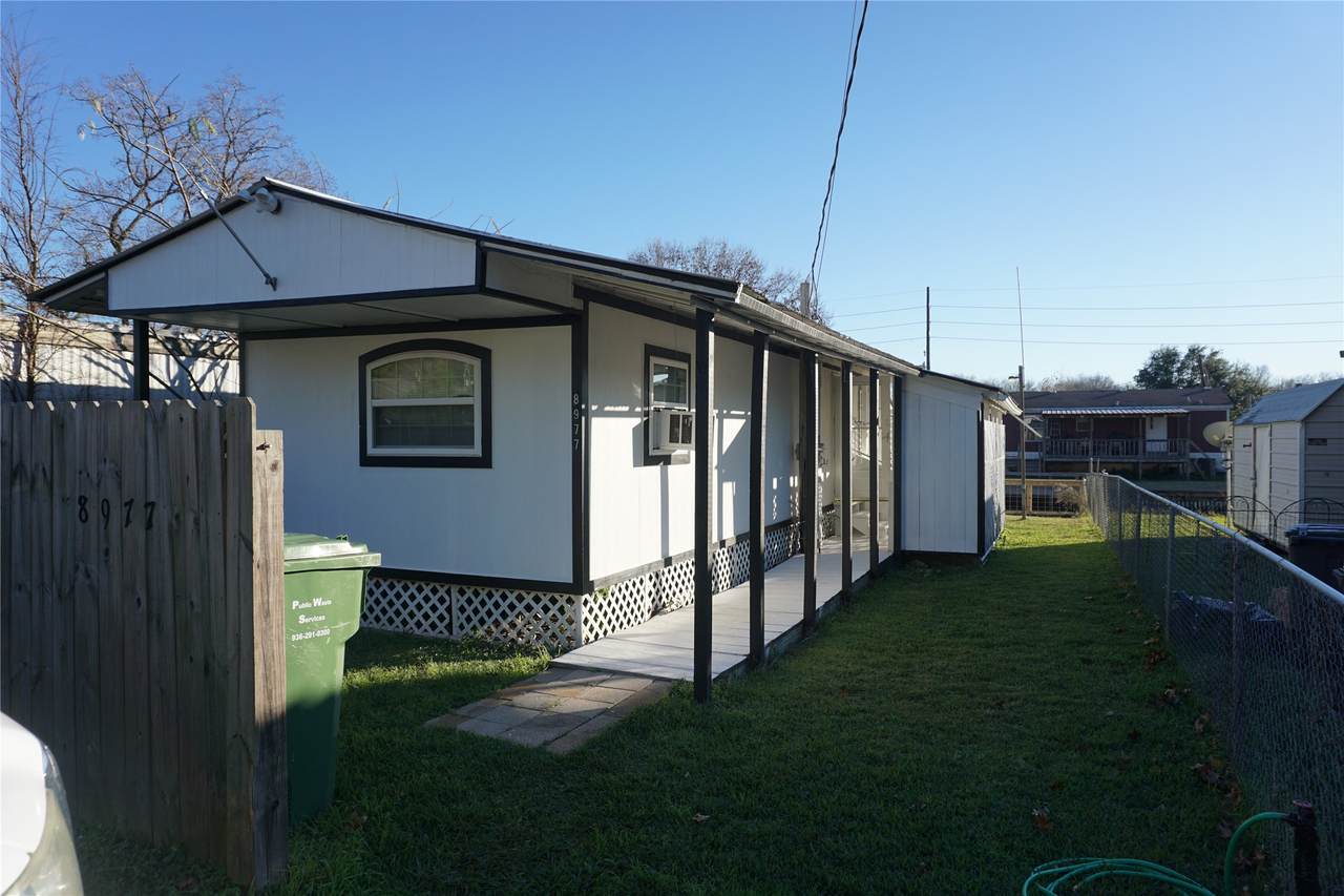 8977 Gladewood Street - Photo 1