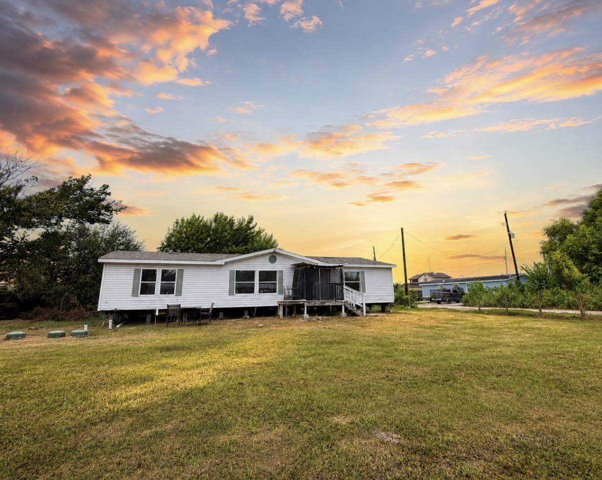 1722 Dolores Street - Photo 1