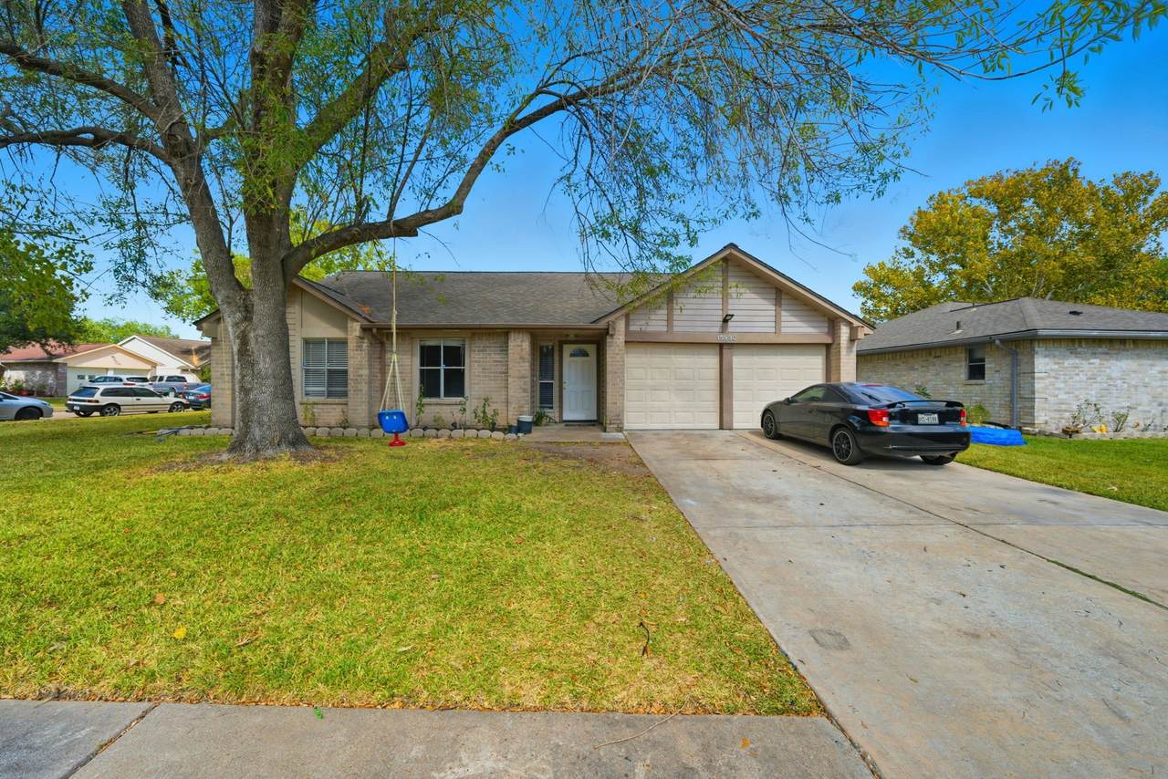 15830 Thistledew Drive - Photo 1